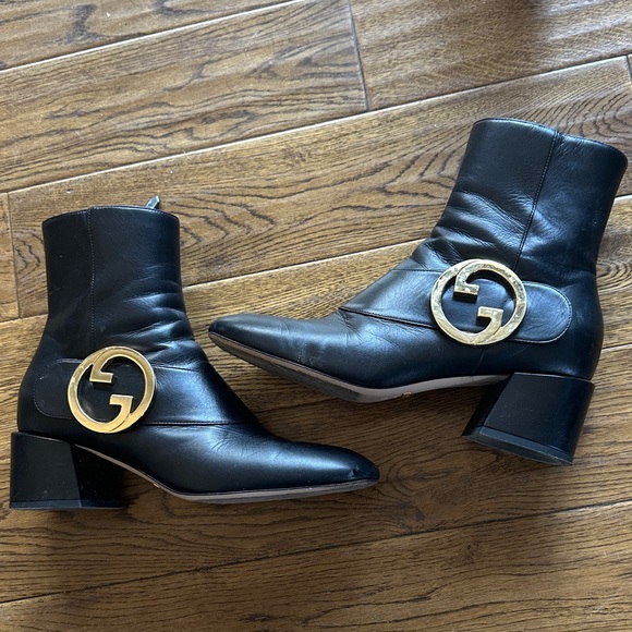 Gucci Black Leather Heeled Boots with Gold Logo 39.5.9.5